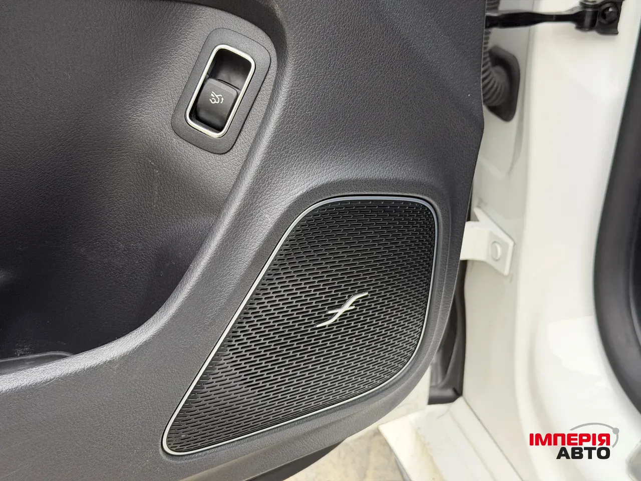 Mercedes-Benz CLA AMG - фото 18