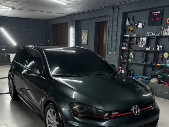 Volkswagen Golf GTI - фото 3