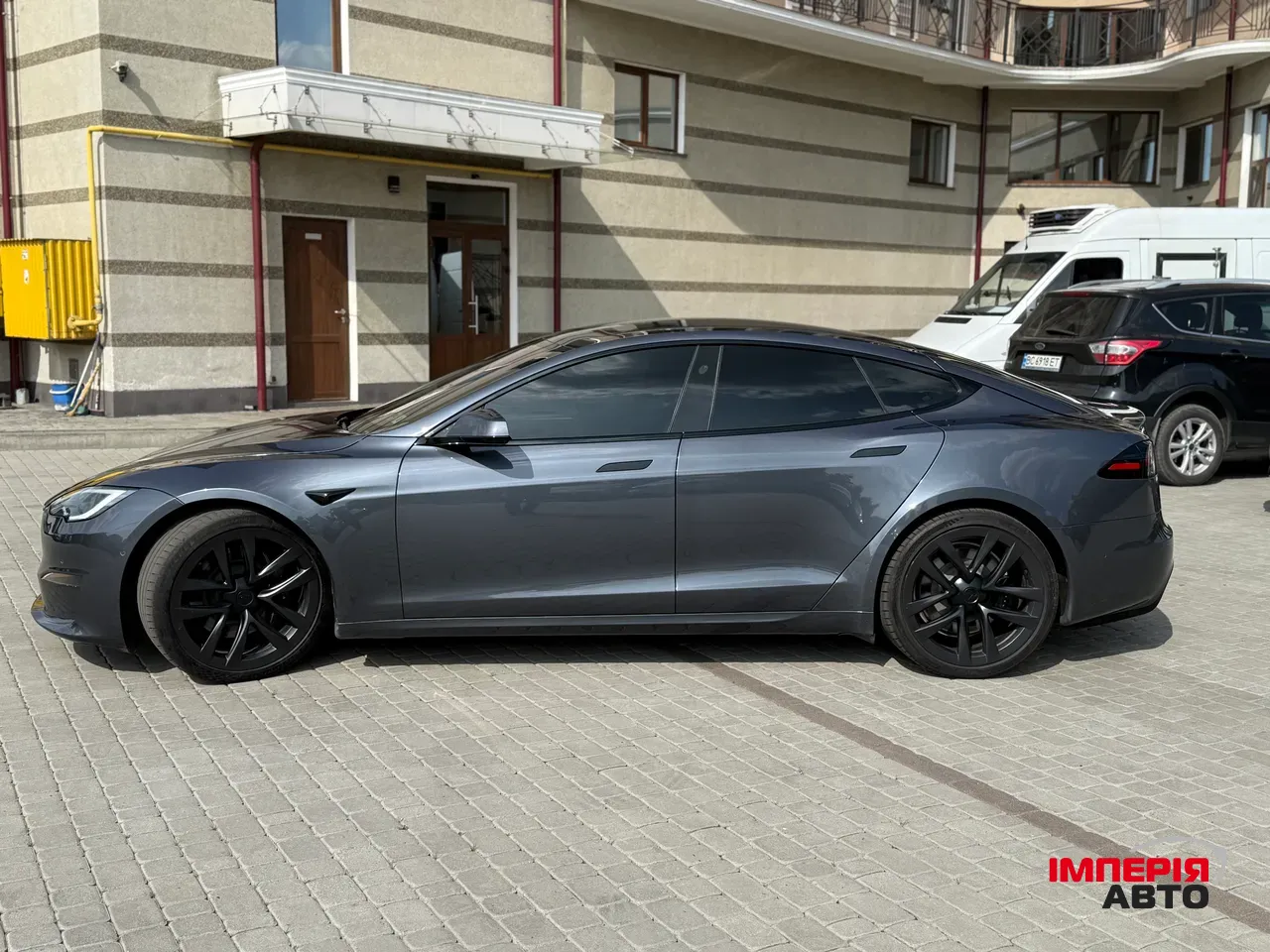 Tesla Model S - фото 6