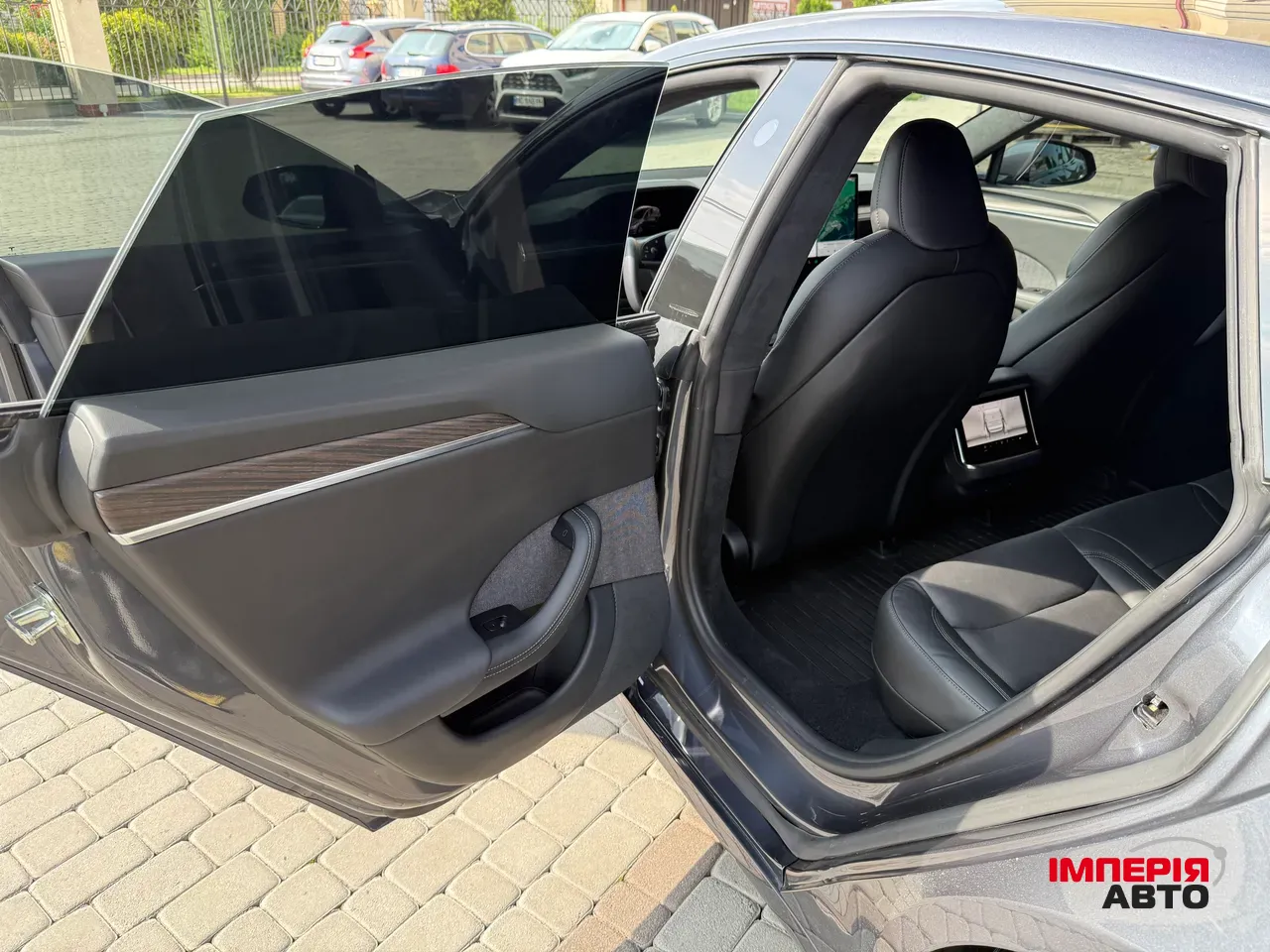 Tesla Model S - фото 19