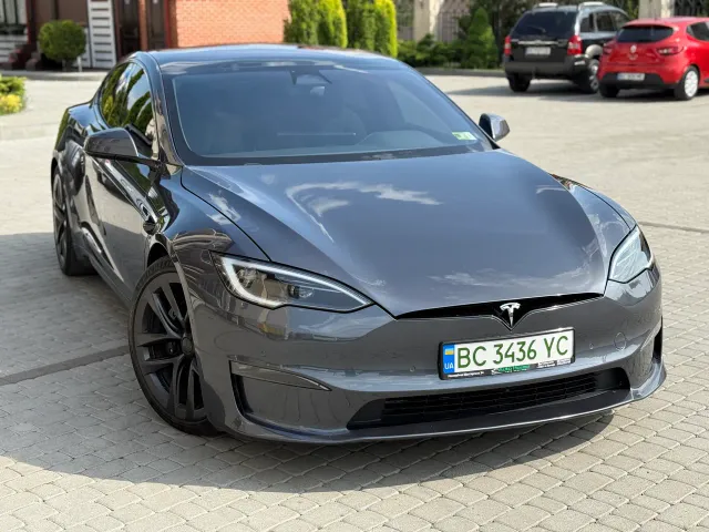 Tesla Model S - фото 2