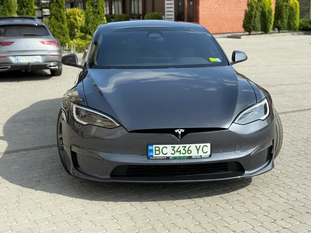 Tesla Model S - фото 3