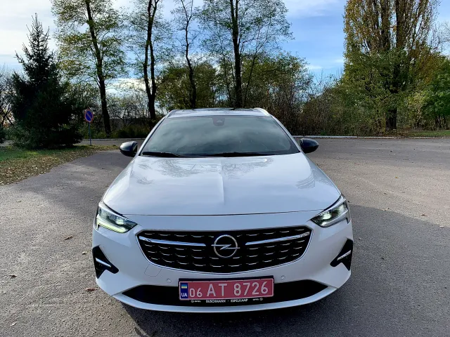 Opel Insignia - фото 3