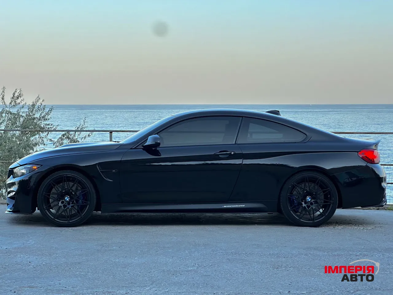 BMW M4 - фото 12