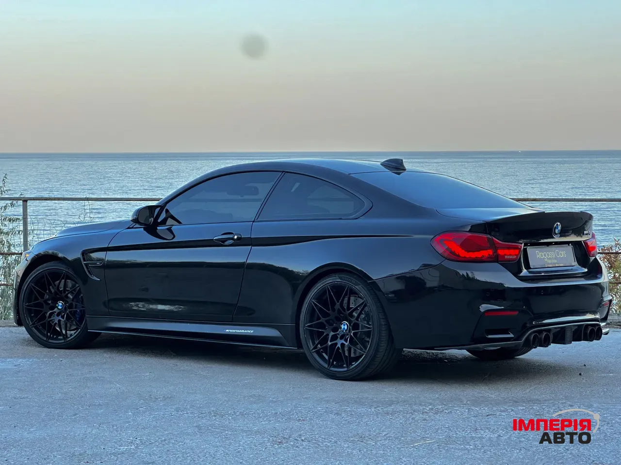 BMW M4 - фото 8