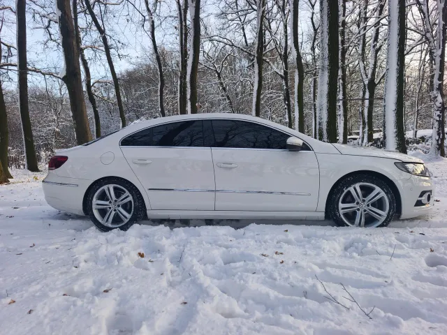 Volkswagen Passat CC - фото 2