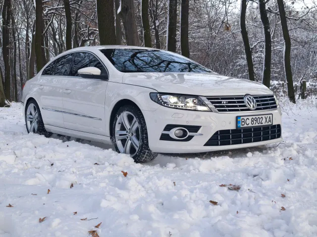 Volkswagen Passat CC - фото 1