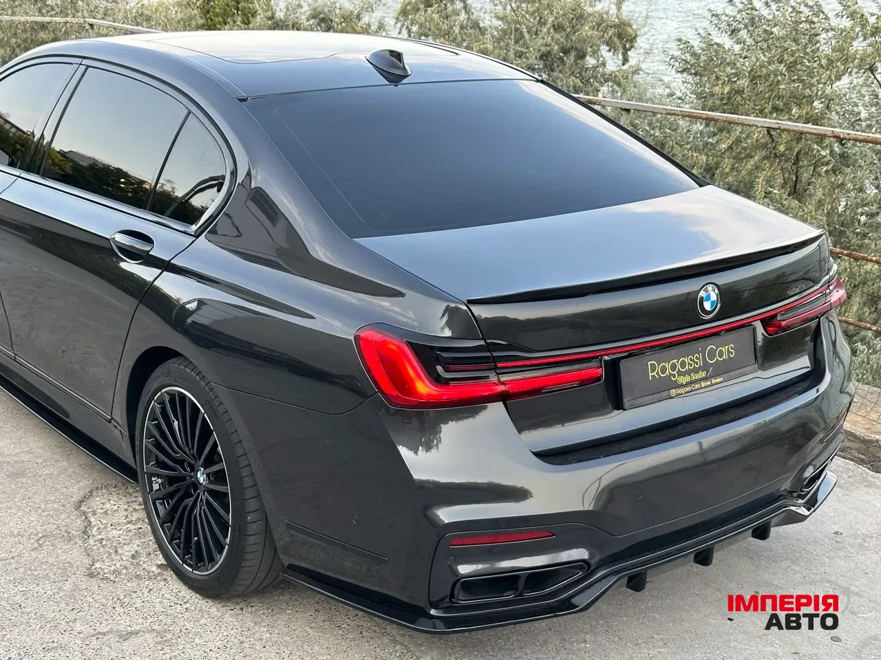 BMW 7 серії - фото 8