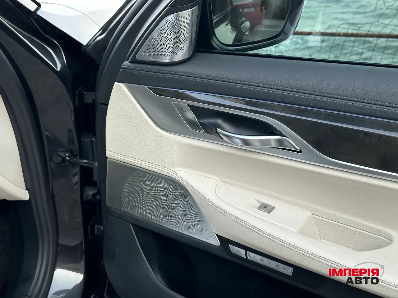BMW 7 серії - фото 13