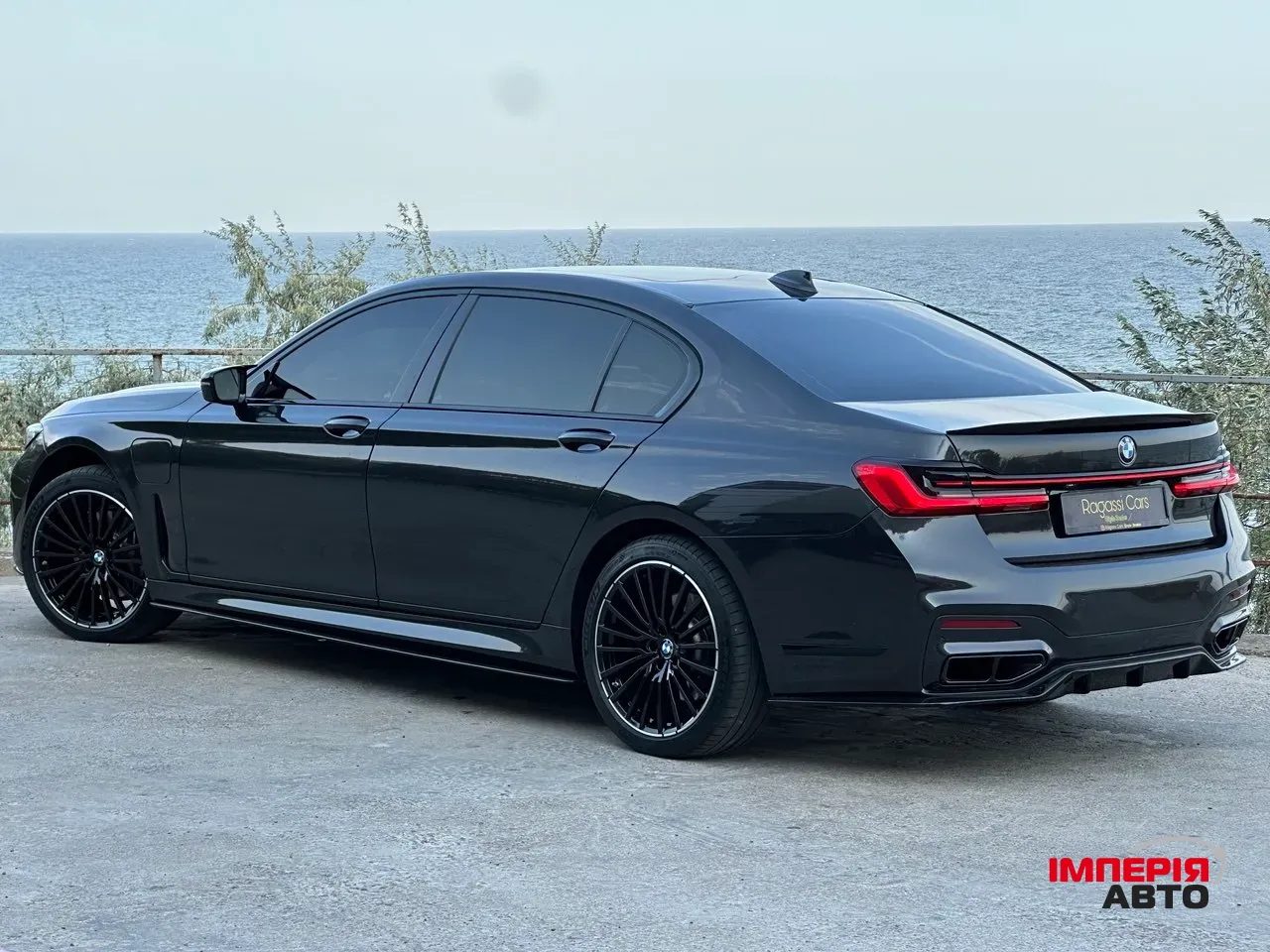 BMW 7 серії - фото 7