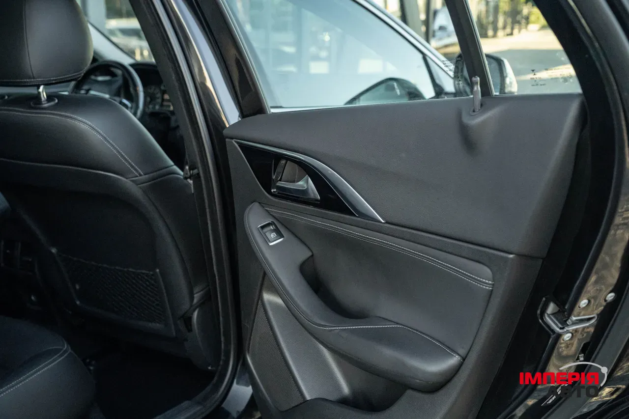 Infiniti QX30 - фото 42