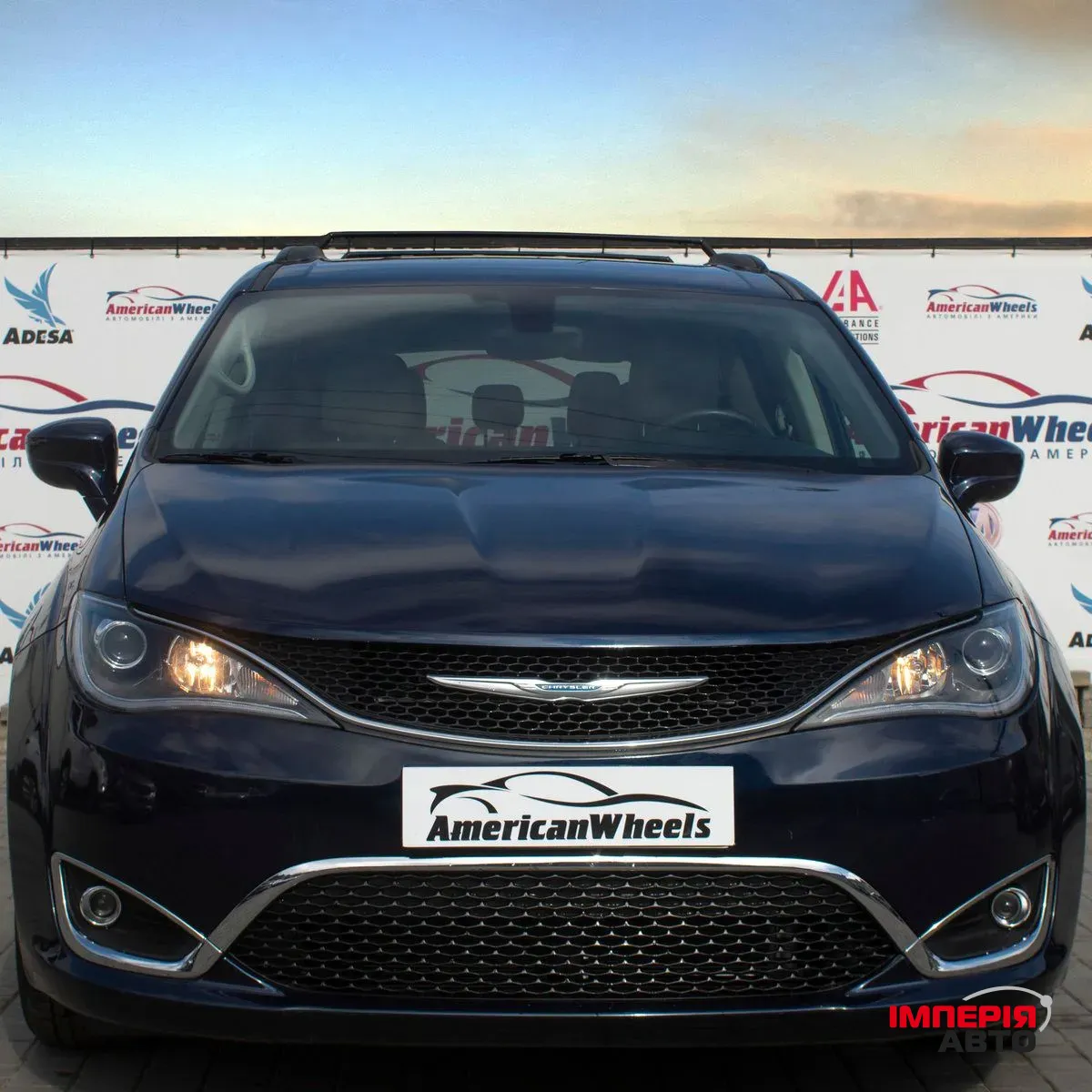 Chrysler Pacifica - фото 3