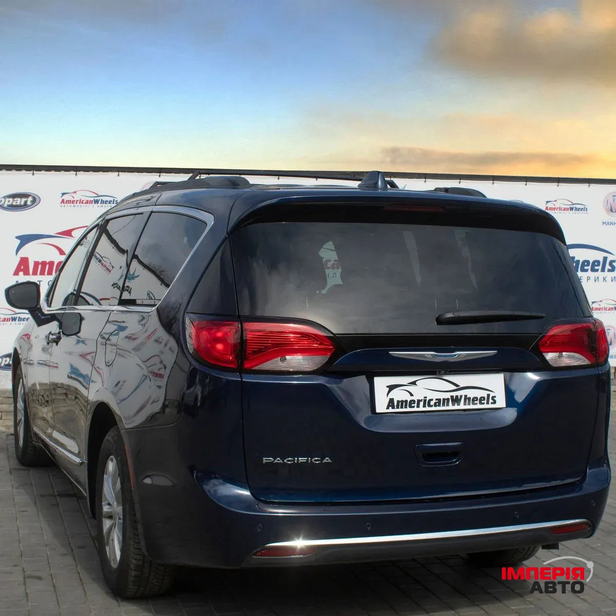 Chrysler Pacifica - фото 6