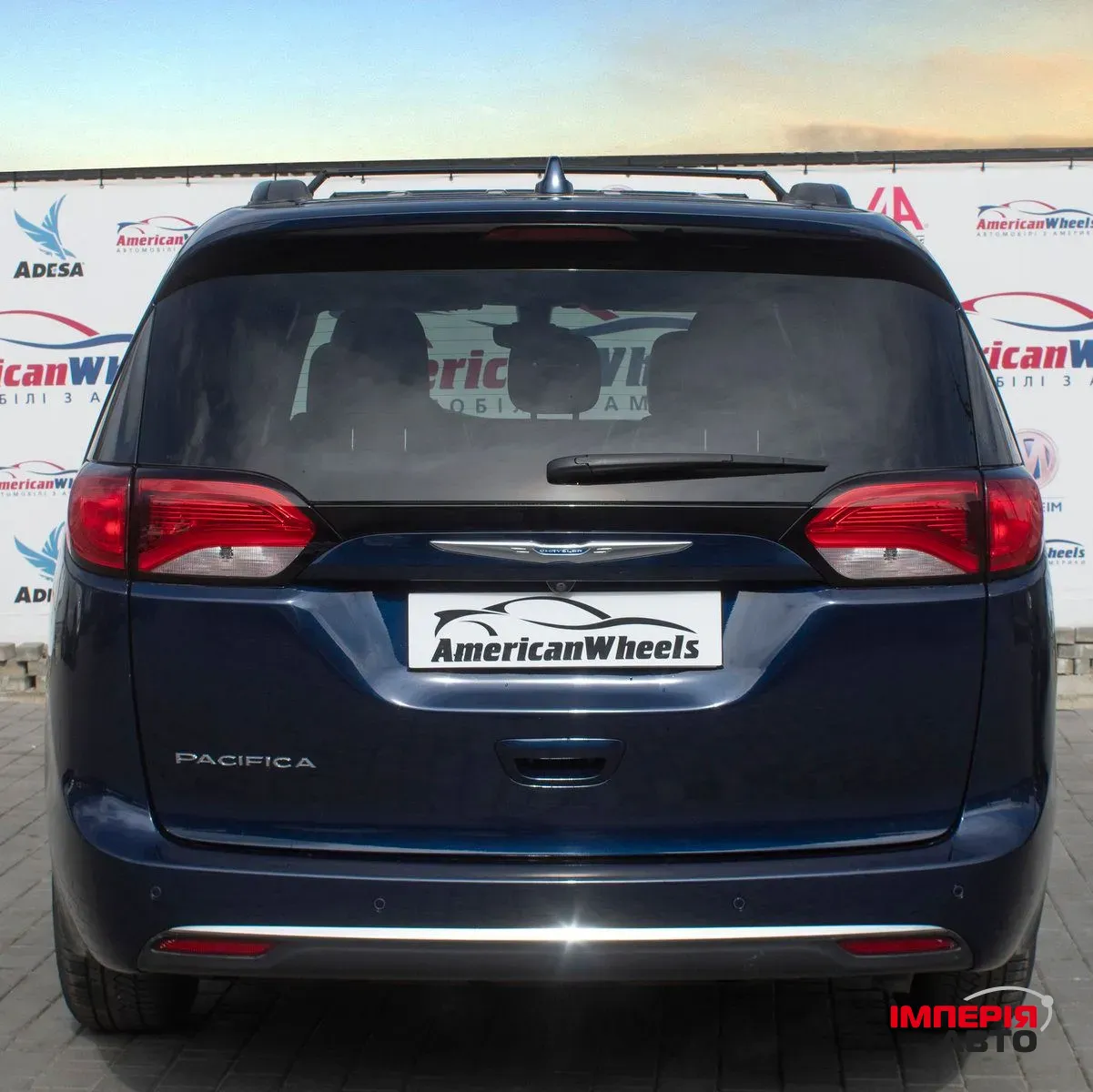 Chrysler Pacifica - фото 7