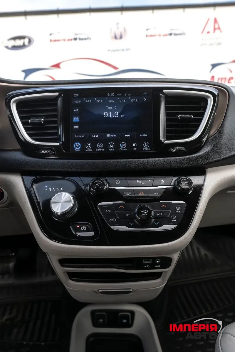 Chrysler Pacifica - фото 14