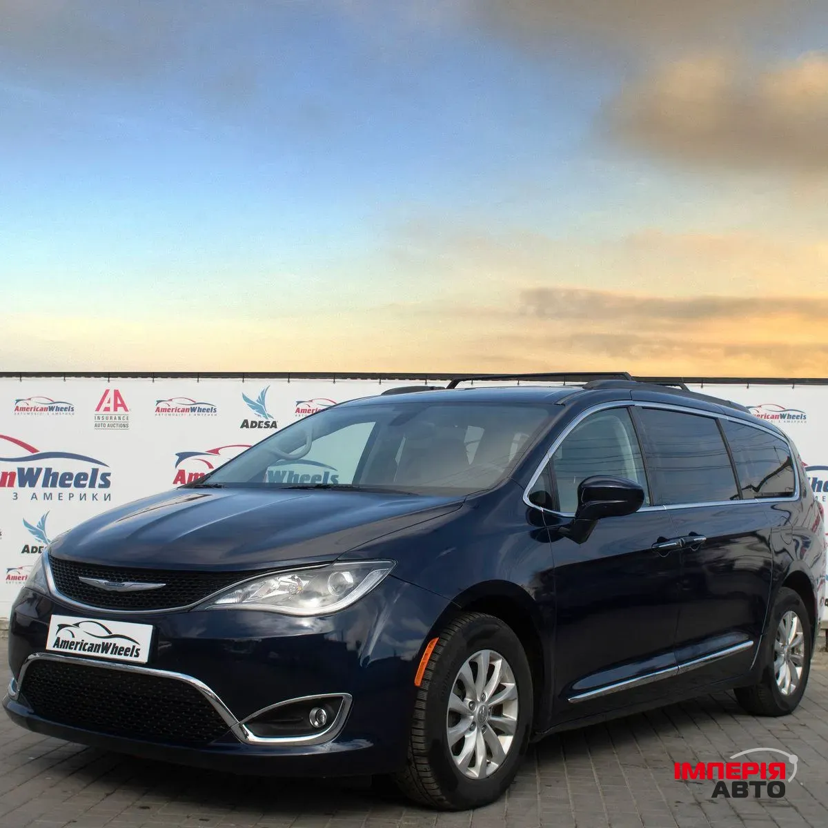 Chrysler Pacifica - фото 9