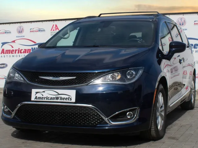 Chrysler Pacifica - фото 4