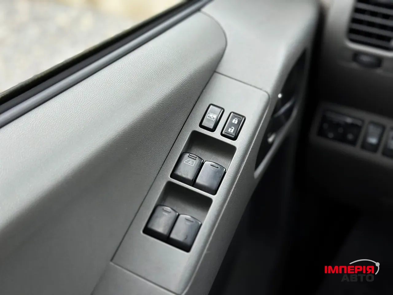 Nissan Navara (Frontier) - фото 12