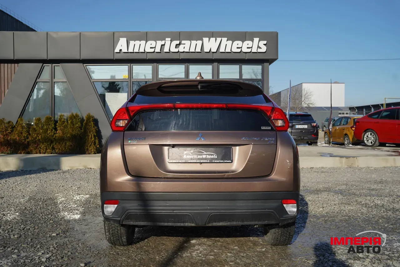 Mitsubishi Eclipse Cross - фото 6