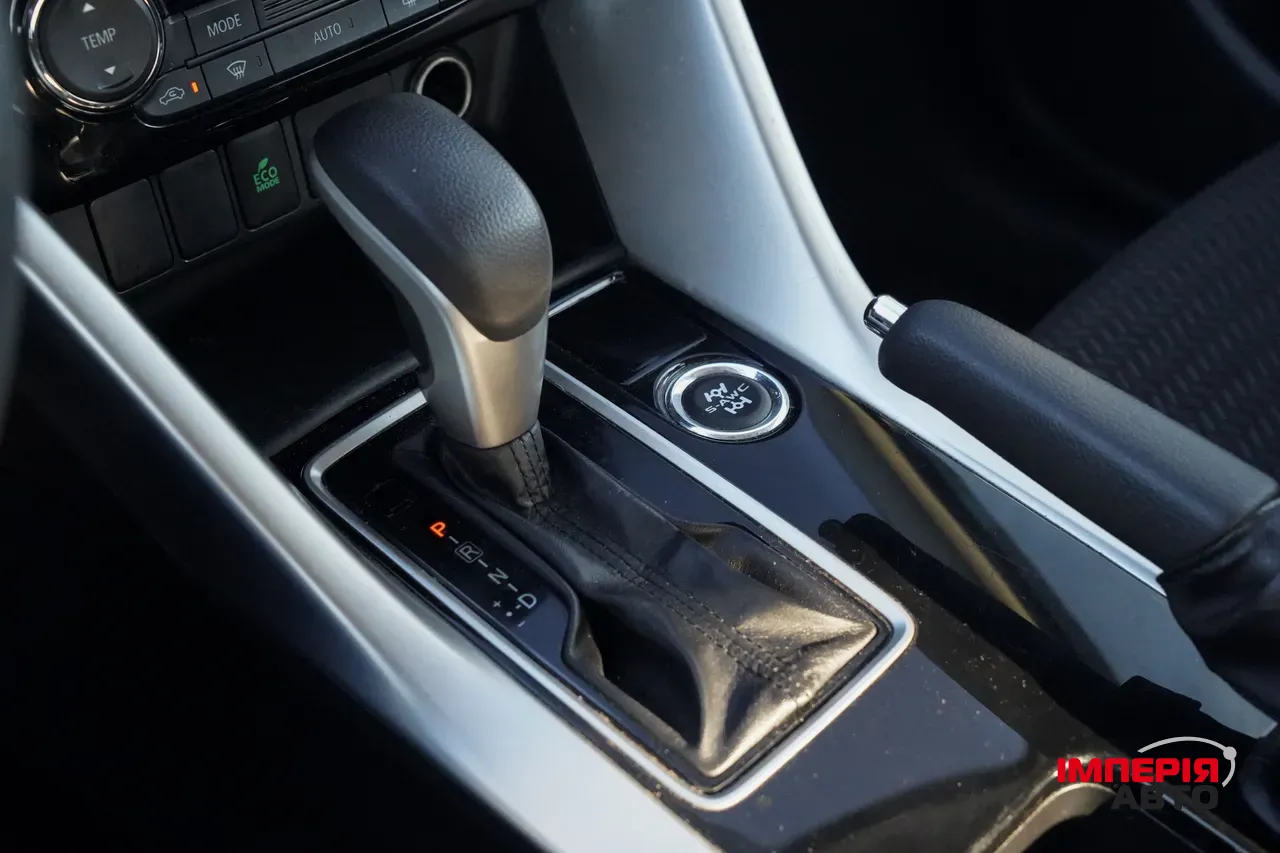 Mitsubishi Eclipse Cross - фото 20