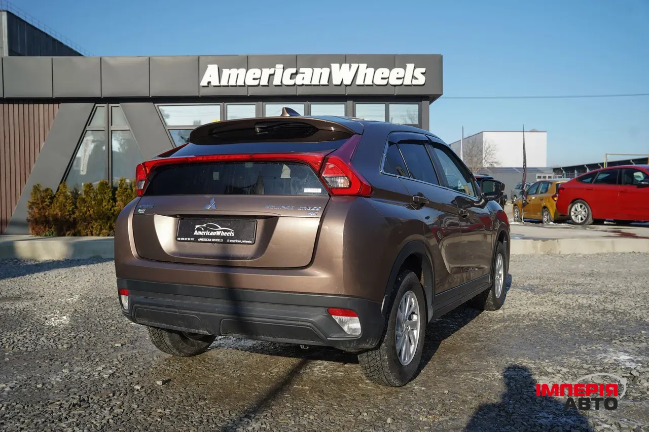 Mitsubishi Eclipse Cross - фото 7