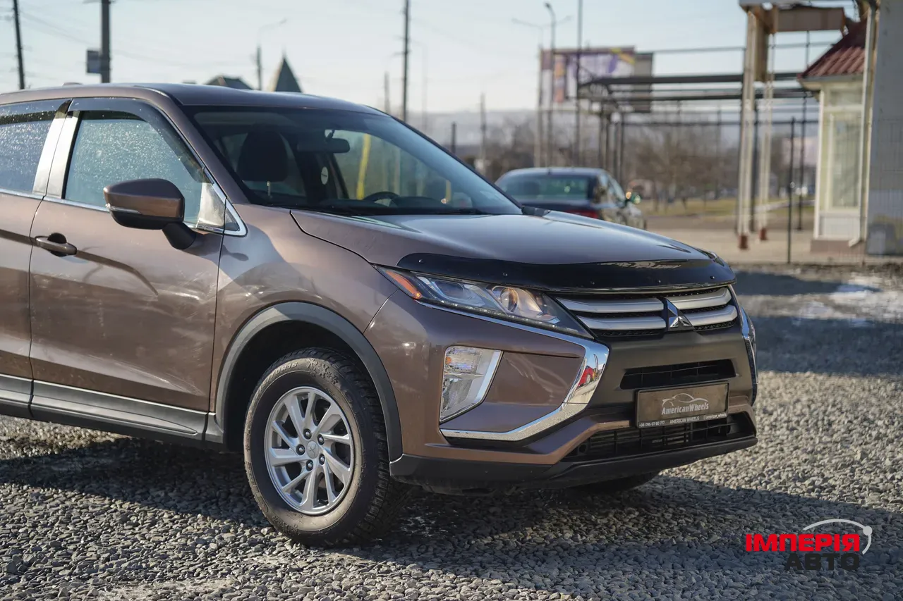 Mitsubishi Eclipse Cross - фото 9