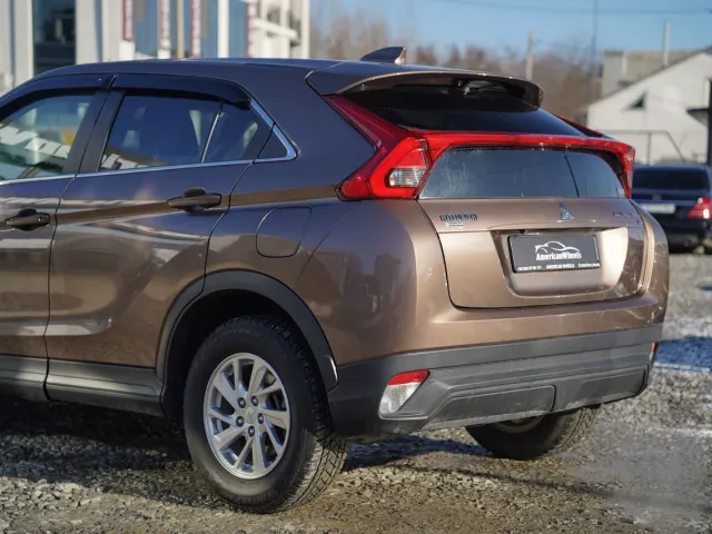 Mitsubishi Eclipse Cross - фото 5