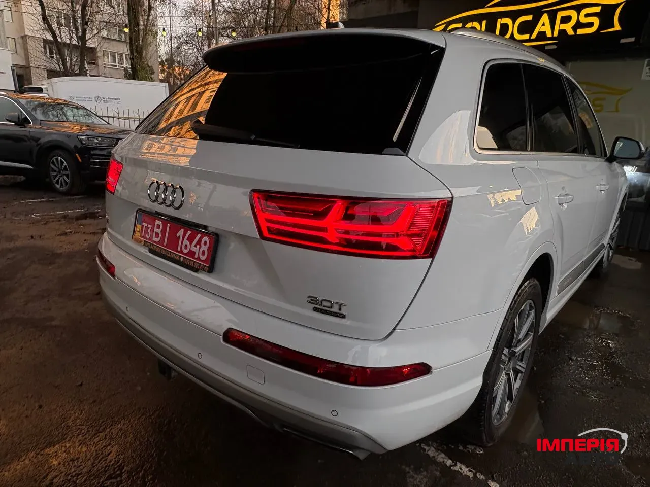 Audi Q7 - фото 14