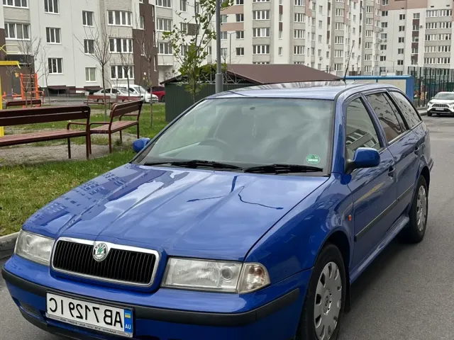 Skoda Octavia - фото 4