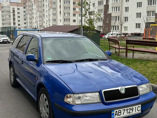 Skoda Octavia - фото 1