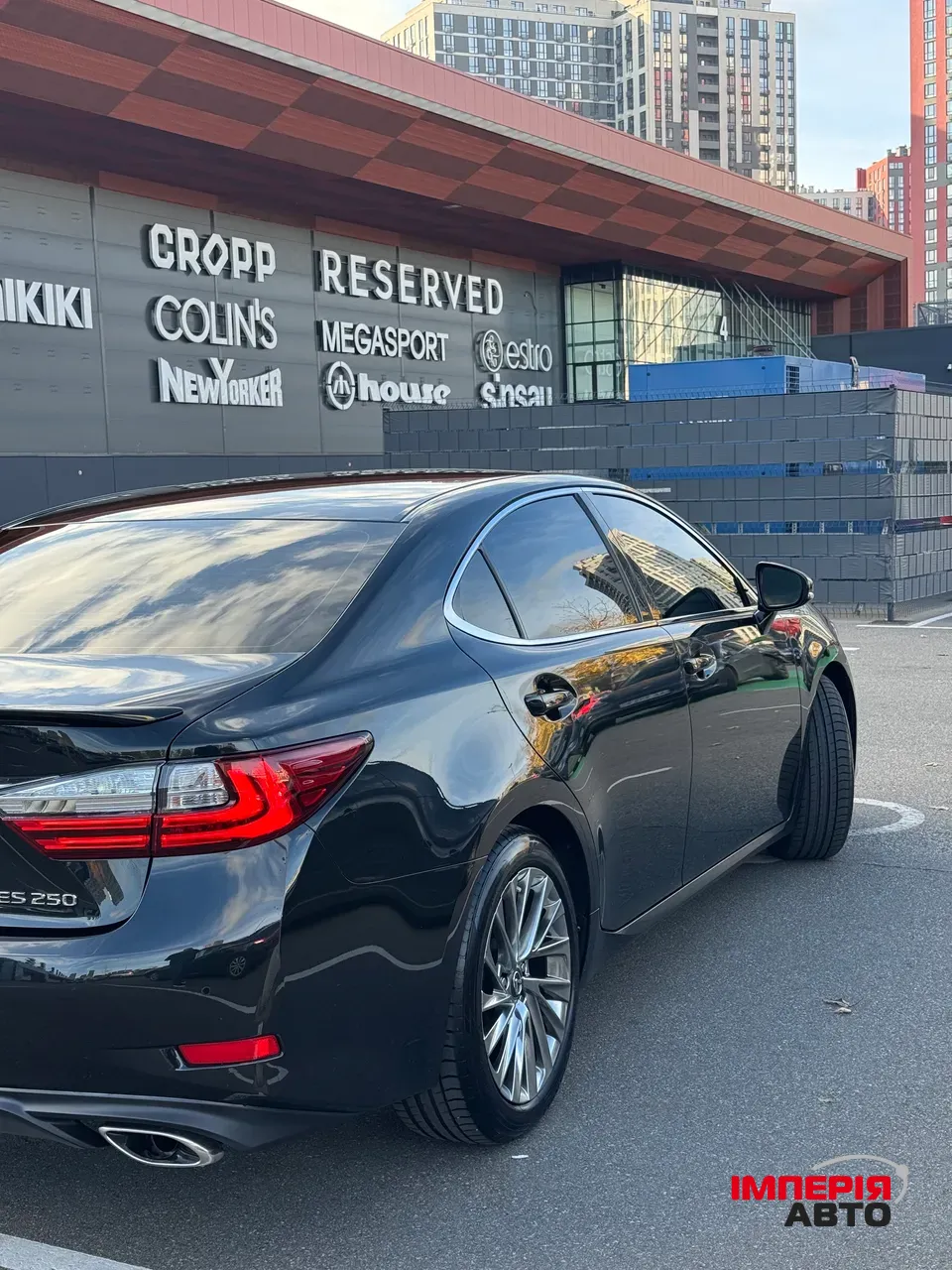 Lexus ES - фото 11