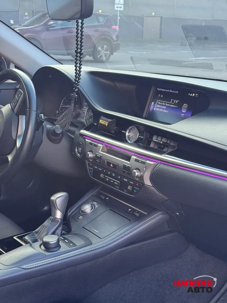 Lexus ES - фото 13