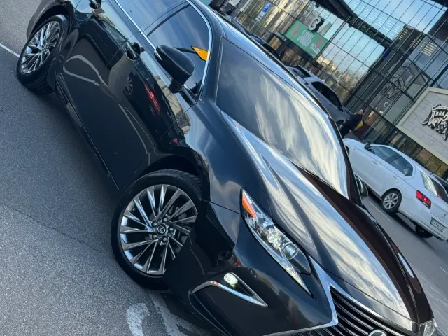 Lexus ES - фото 2