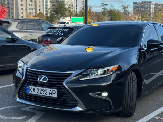 Lexus ES - фото 4