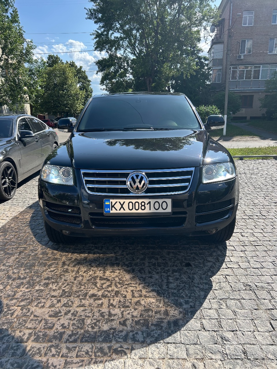 Volkswagen Touareg - фото 1