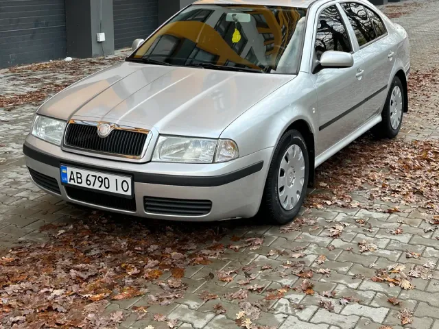 Skoda Octavia - фото 2