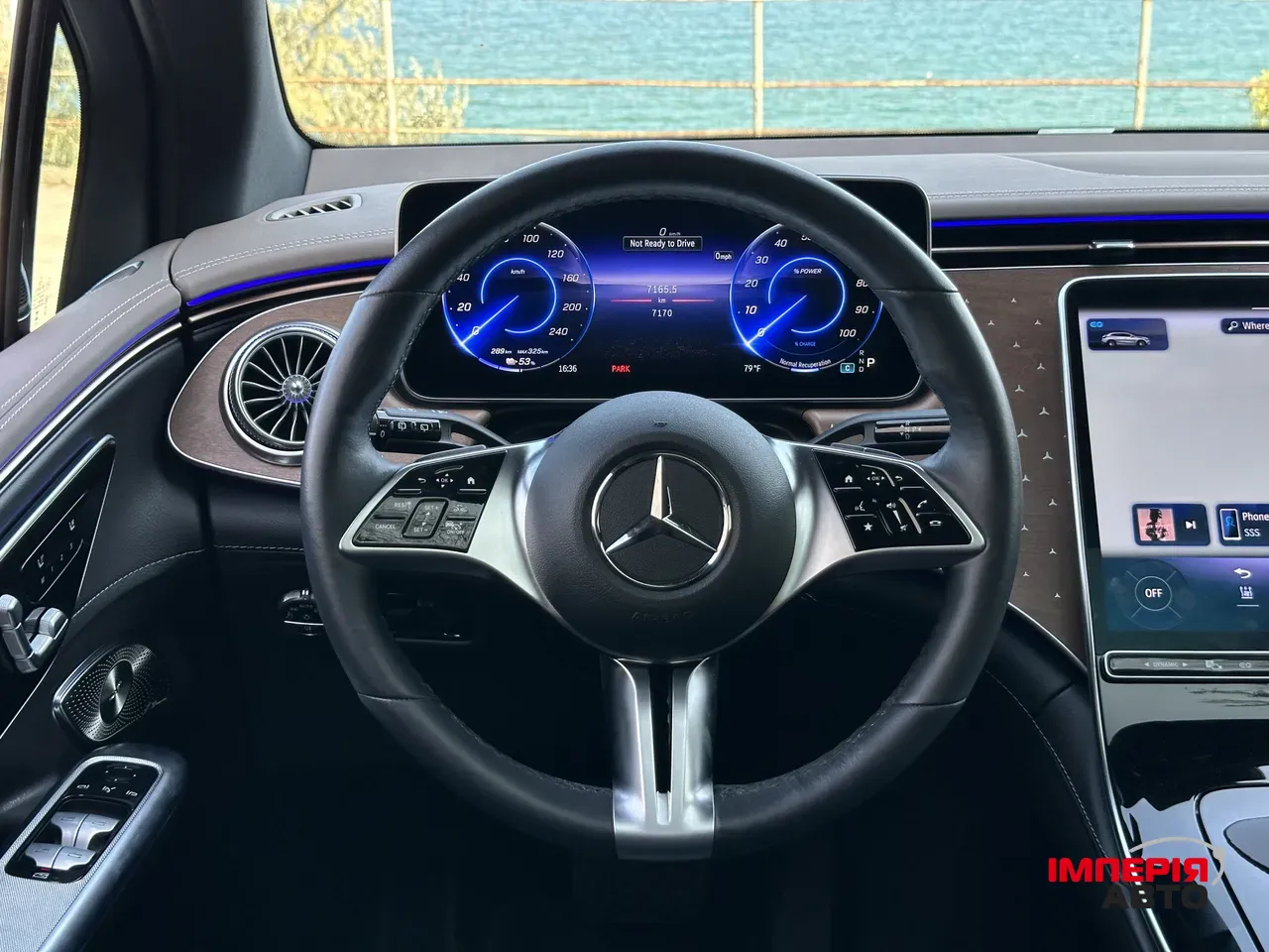 Mercedes-Benz EQE SUV - фото 23