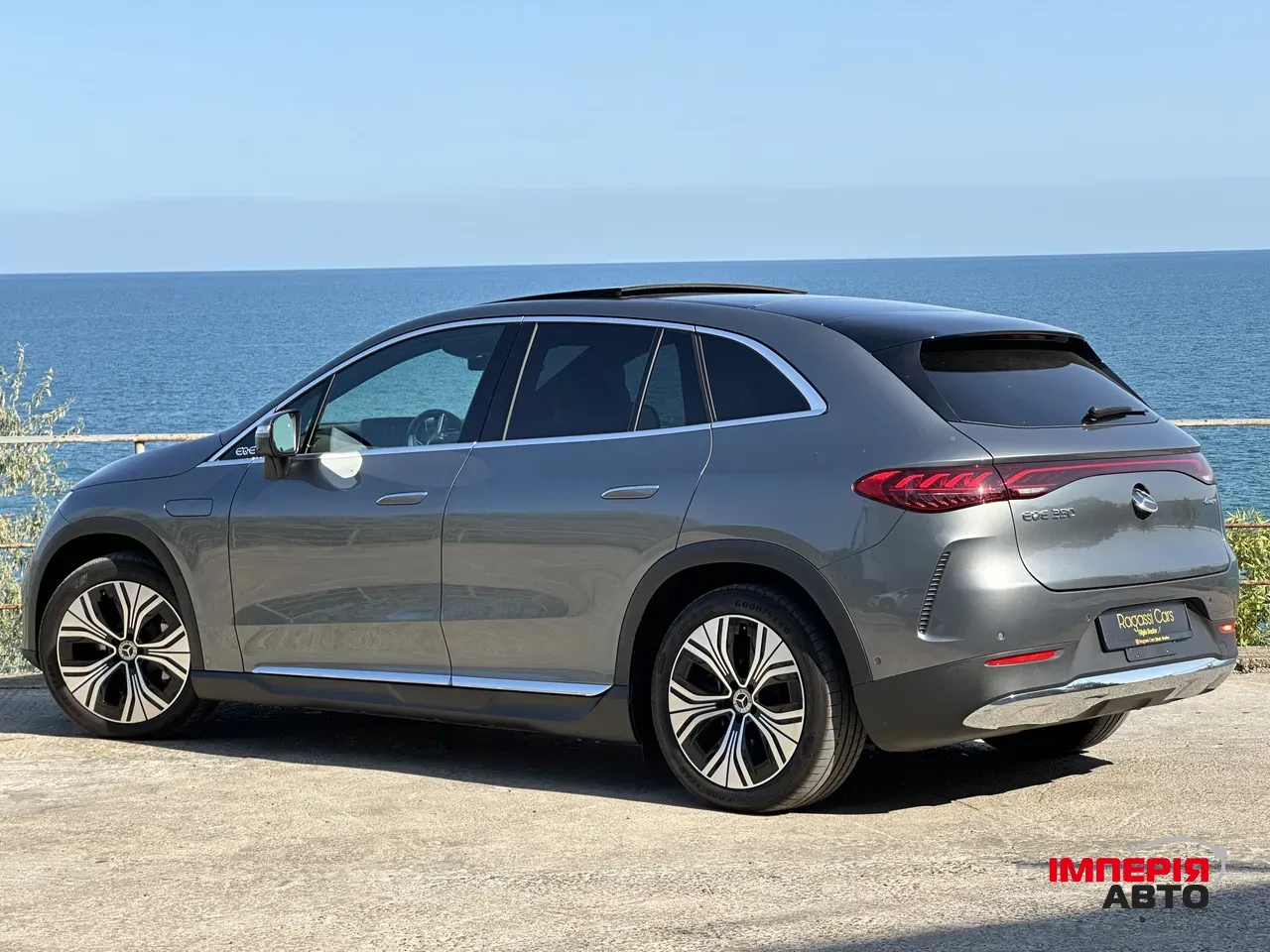 Mercedes-Benz EQE SUV - фото 9