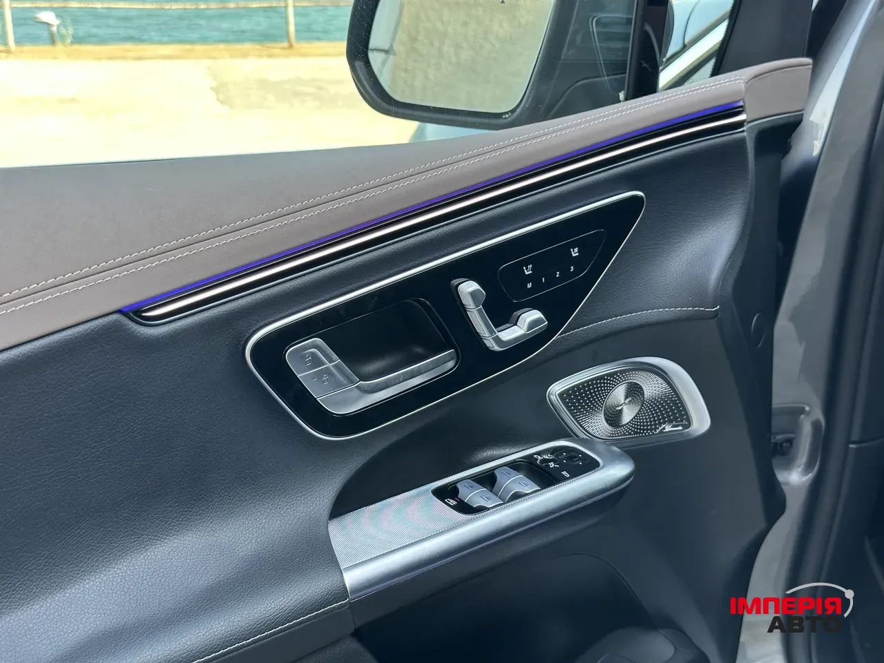 Mercedes-Benz EQE SUV - фото 20