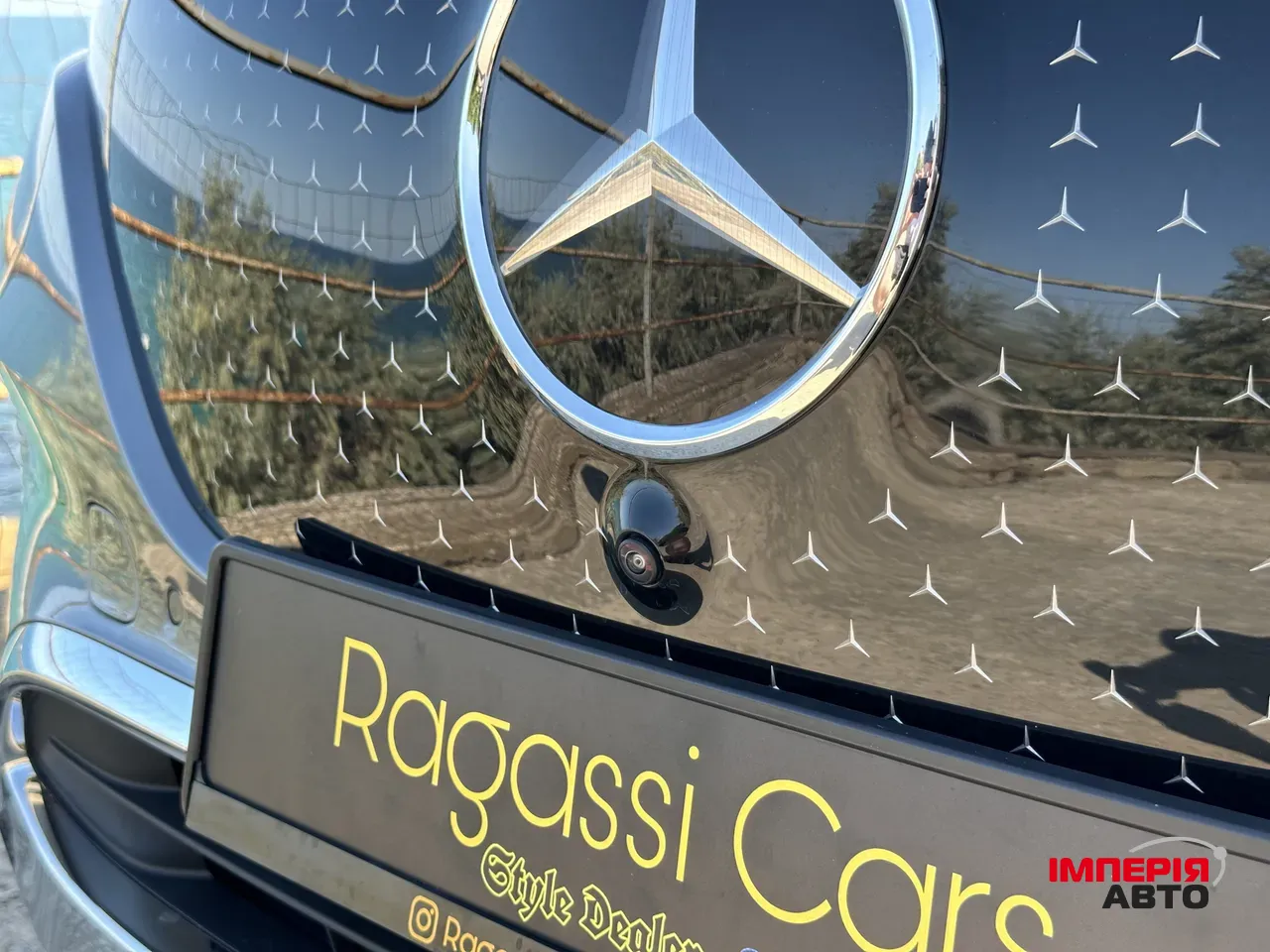 Mercedes-Benz EQE SUV - фото 12