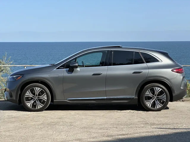 Mercedes-Benz EQE SUV - фото 5