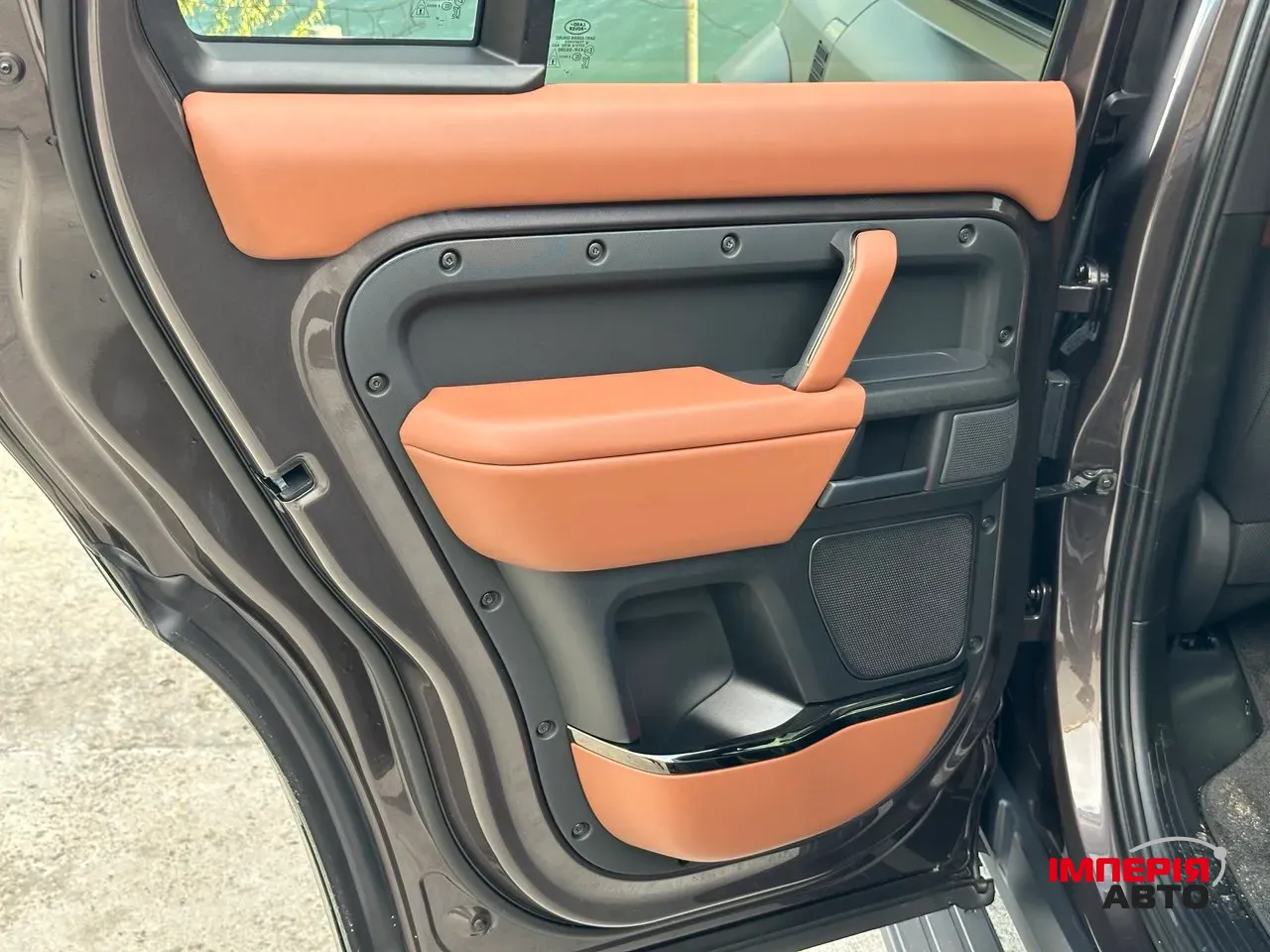 Land Rover Defender - фото 33