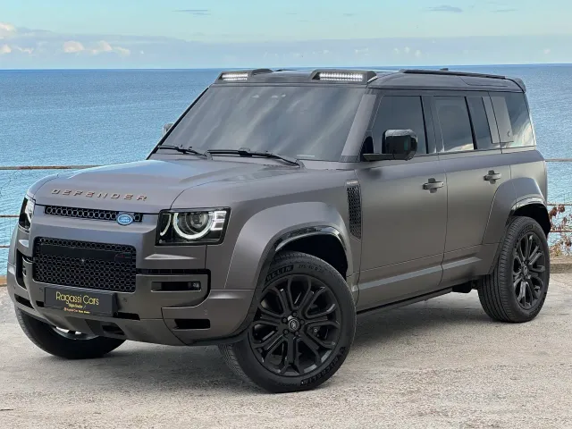 Land Rover Defender - фото 1