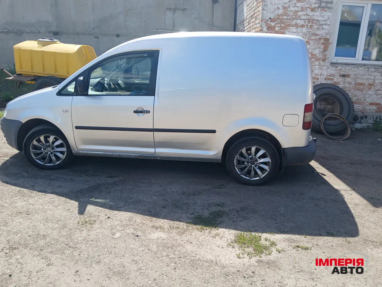 Volkswagen Caddy - фото 2