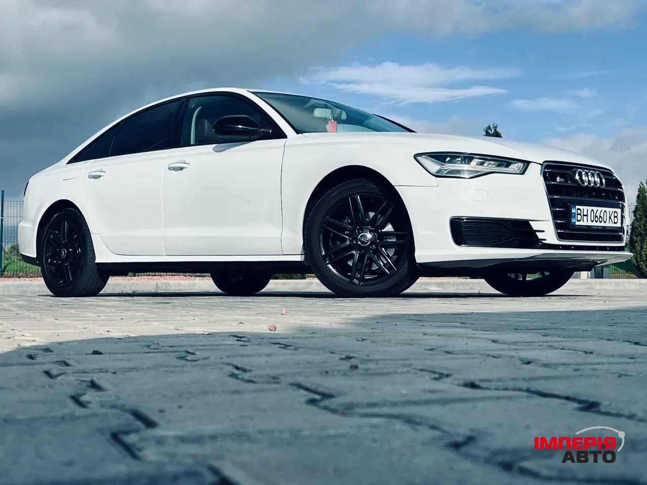 Audi A6 - фото 19