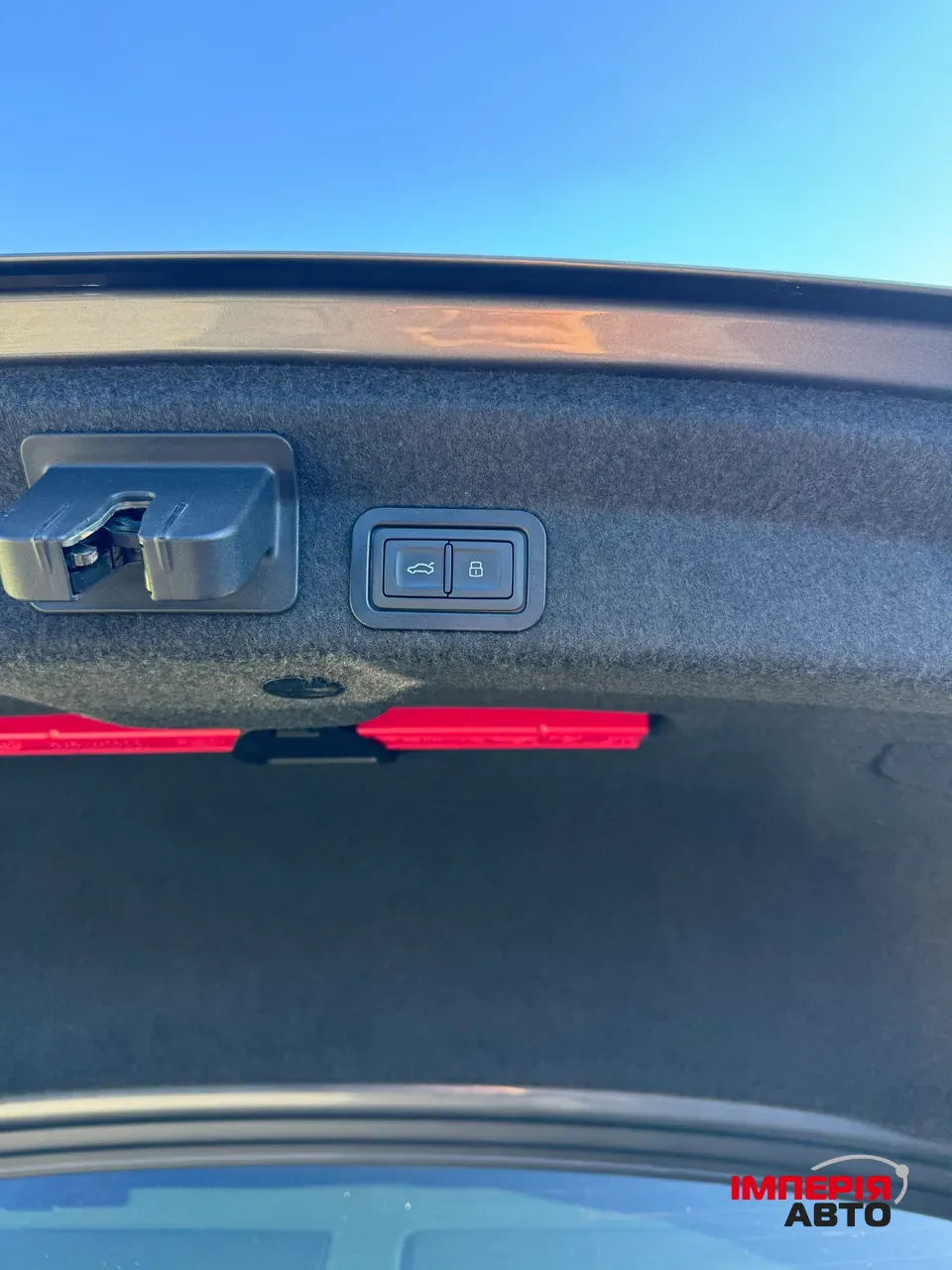 Audi A6 - фото 15