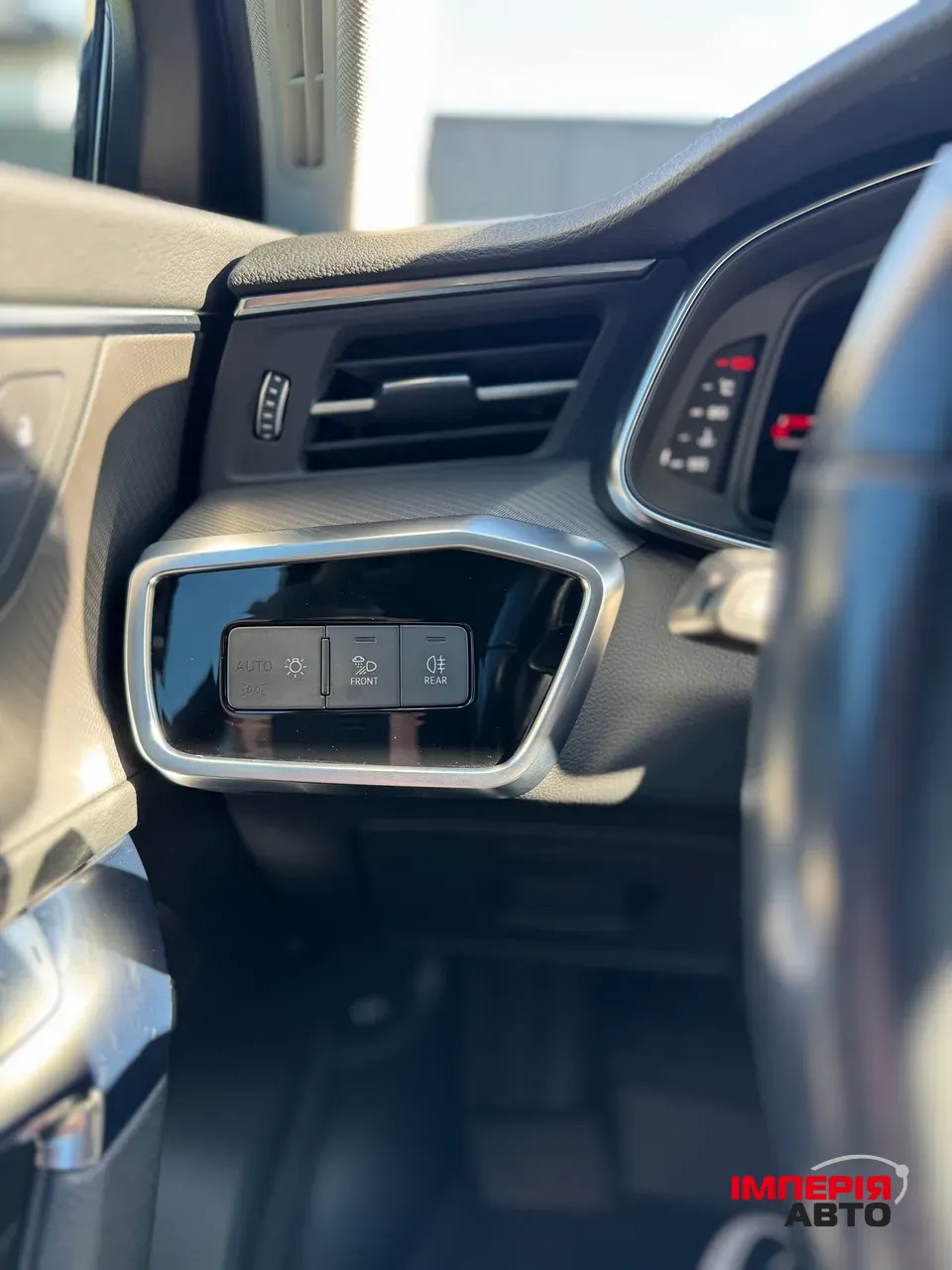 Audi A6 - фото 39