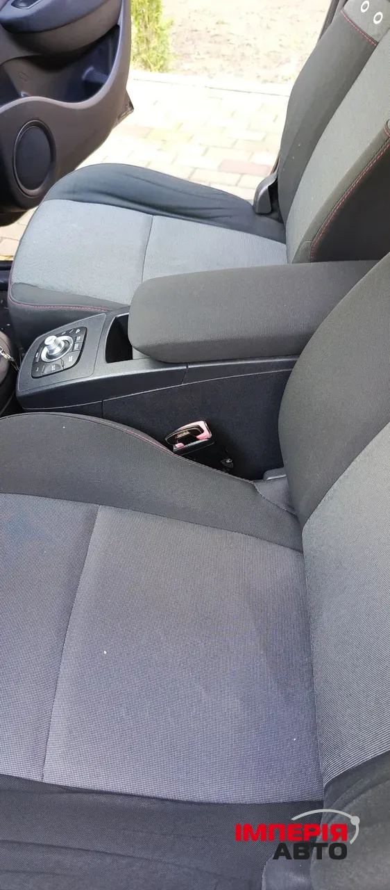 Renault Scenic - фото 5