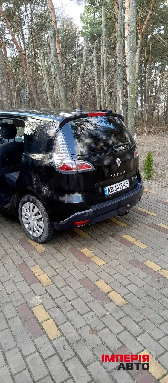 Renault Scenic - фото 11