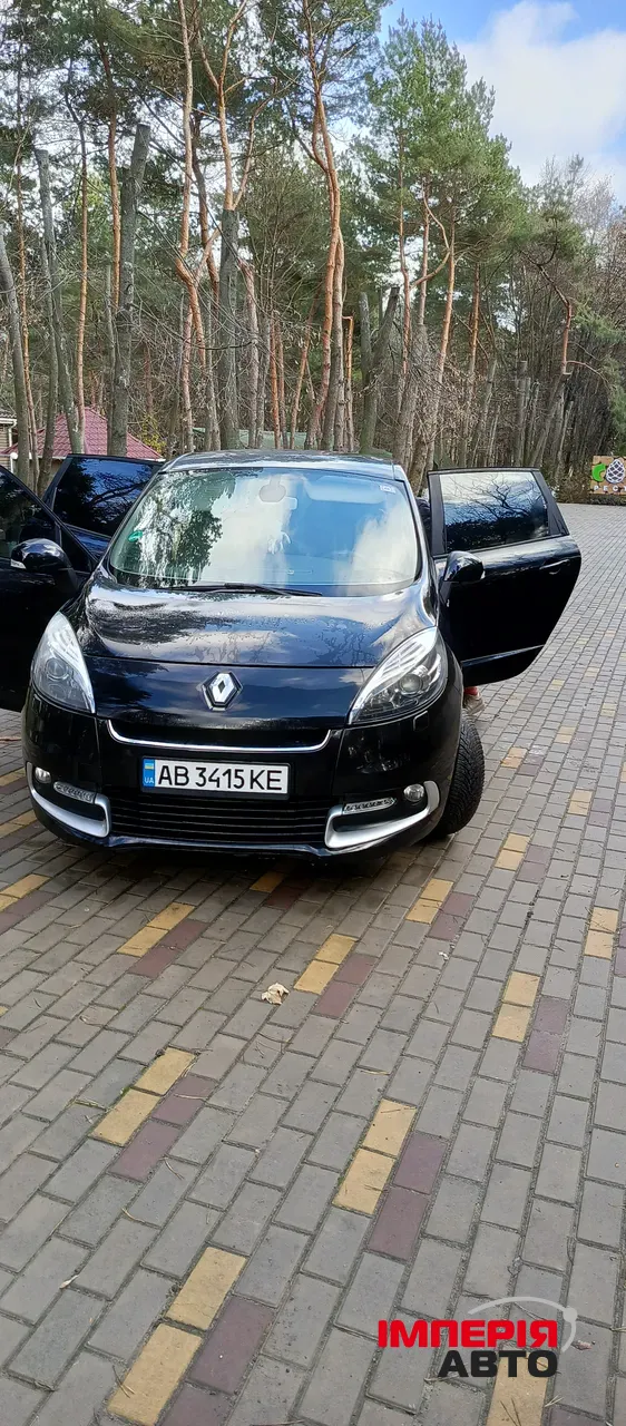 Renault Scenic - фото 16